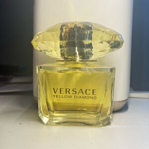 Versace Diamond Crystal Fragrance in Yellow